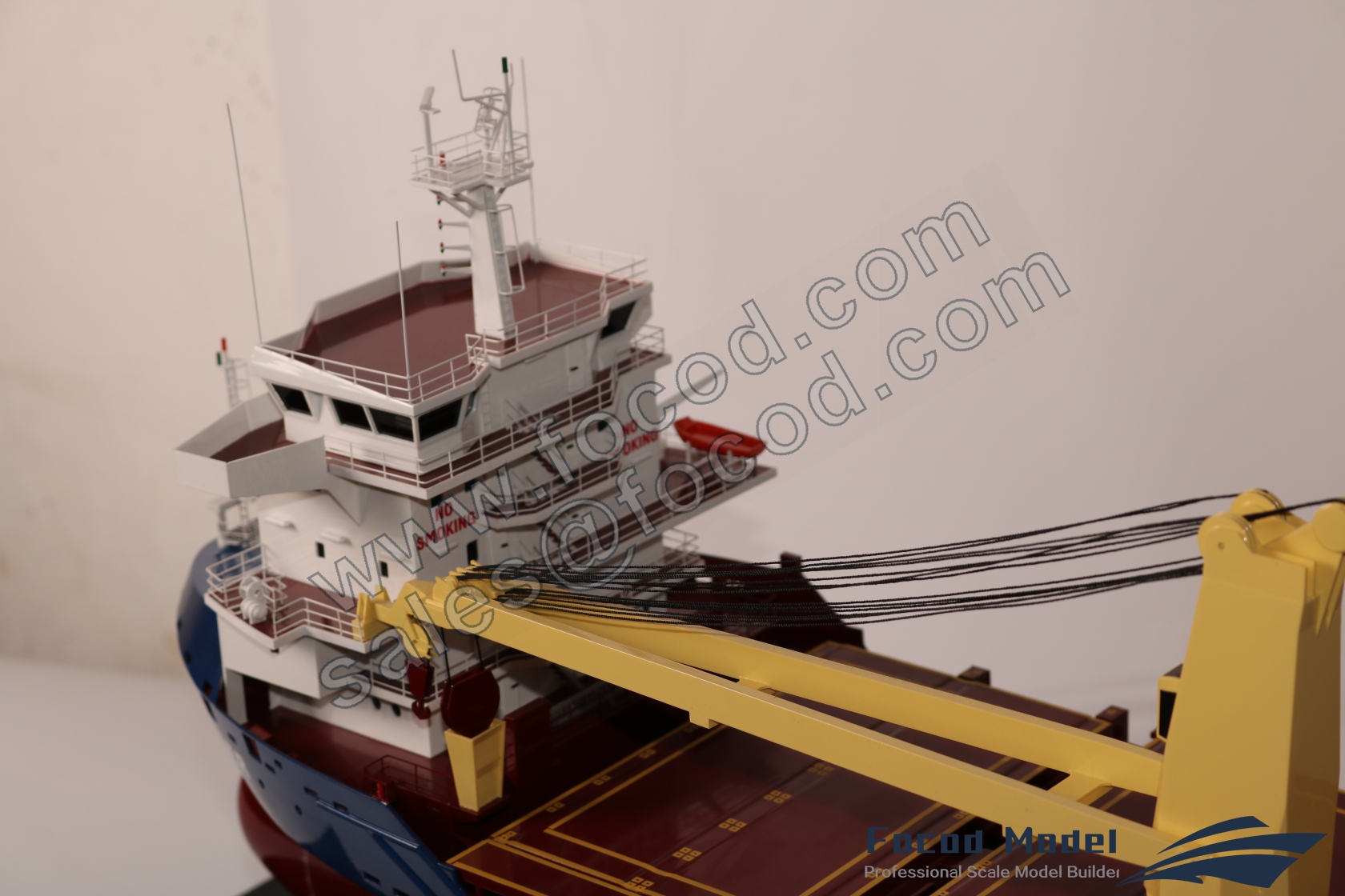 customized model of 153.4m Heavy Lift Vessel